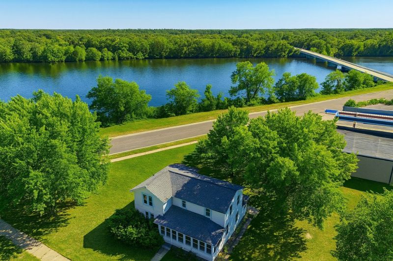 Best Shower Remodeling pros in New Berlin, WI